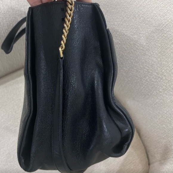 CHANEL Italy Leather Executive Tote Bag - Picture 8 of 16